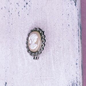 96. Vintage Cameo Brooch with Pewtertone and Yellow